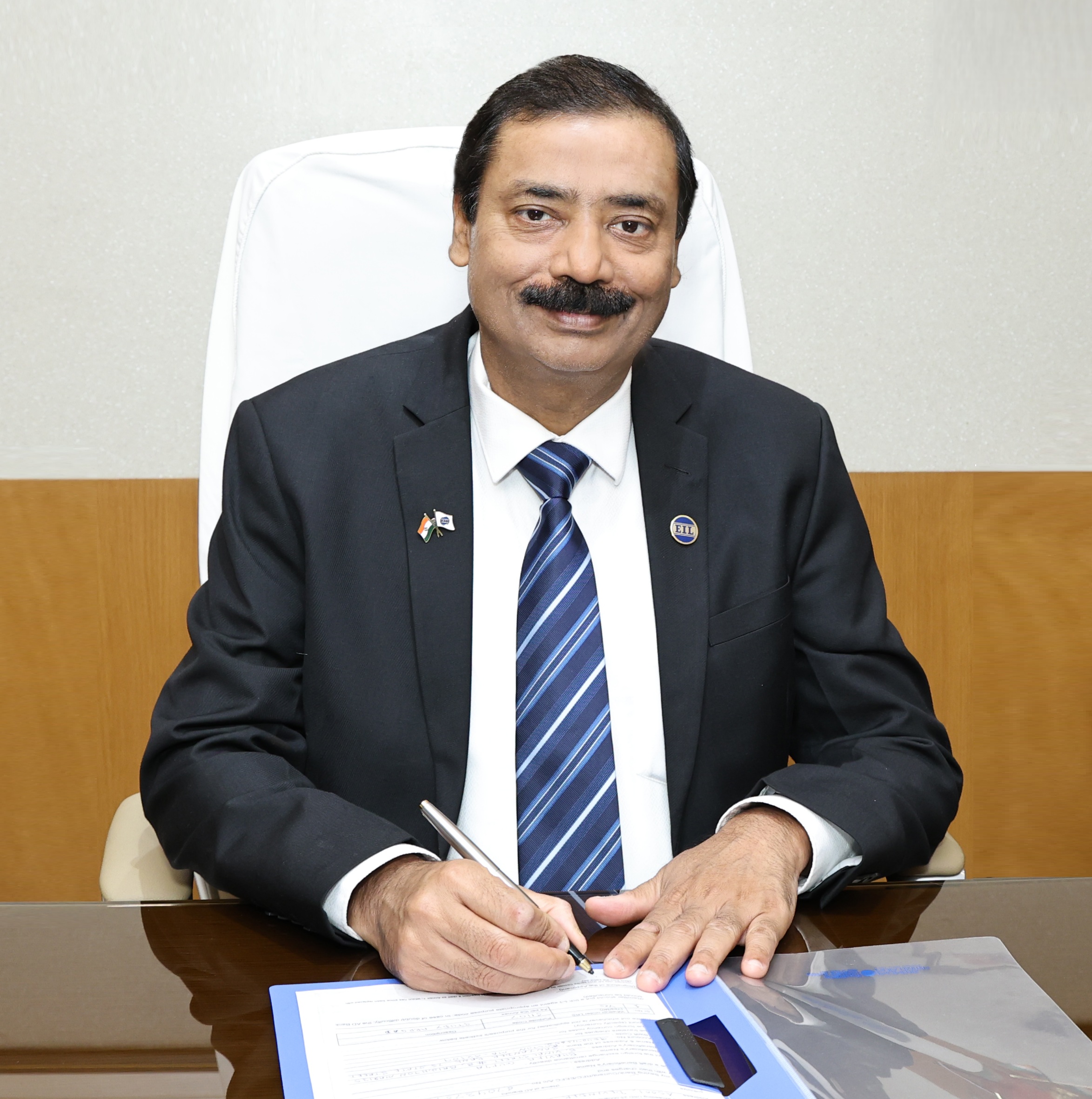 Shri Atul Gupta assumes charge as Chairman & Managing Director of EIL