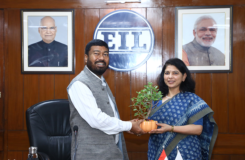 Hon’ble Union Minister of State for Petroleum & Natural Gas and Labour & Employment visits EIL